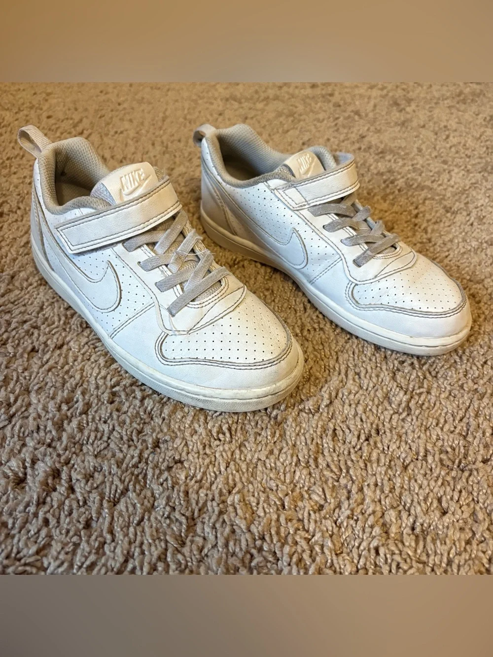 Nike Kids court borough low recraft White Sneakers size 1